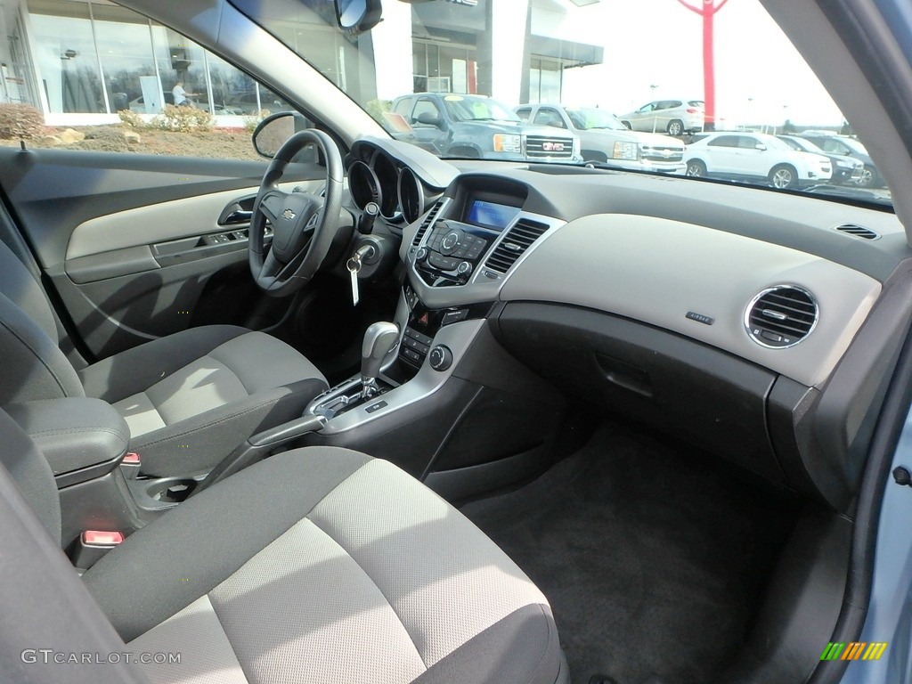 2012 Cruze LS - Ice Blue Metallic / Jet Black/Medium Titanium photo #6