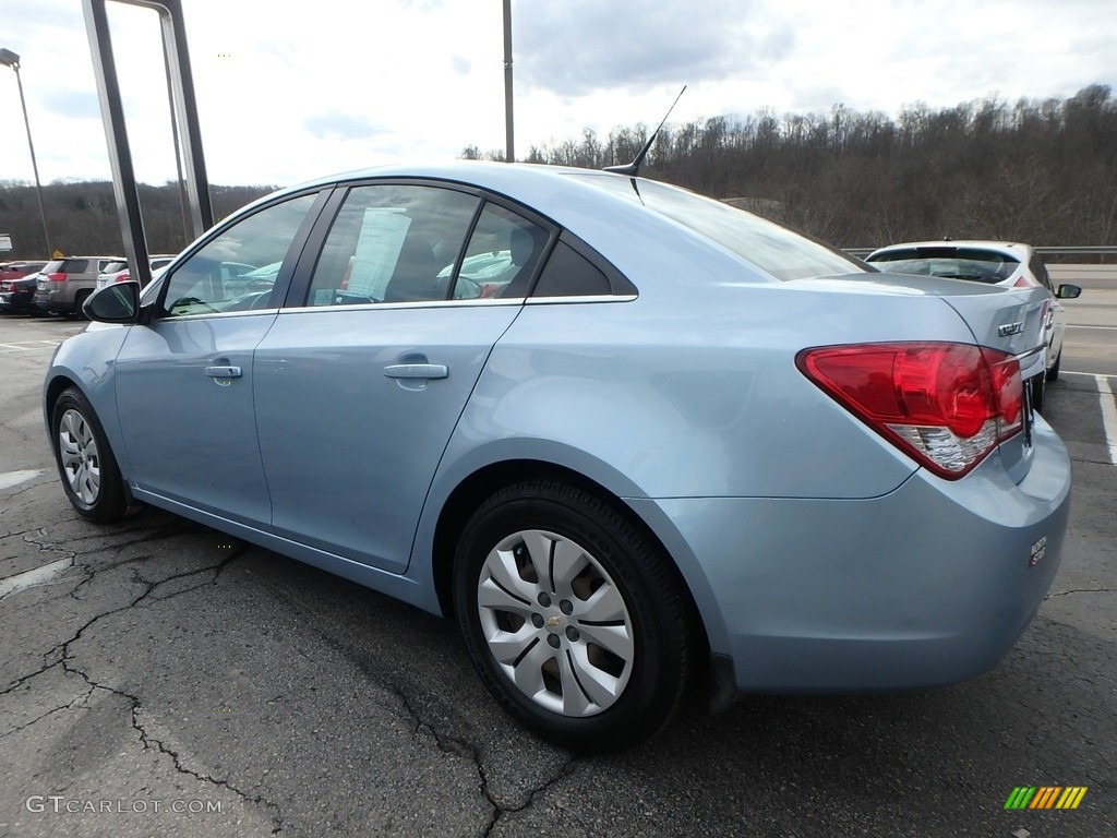 2012 Cruze LS - Ice Blue Metallic / Jet Black/Medium Titanium photo #12