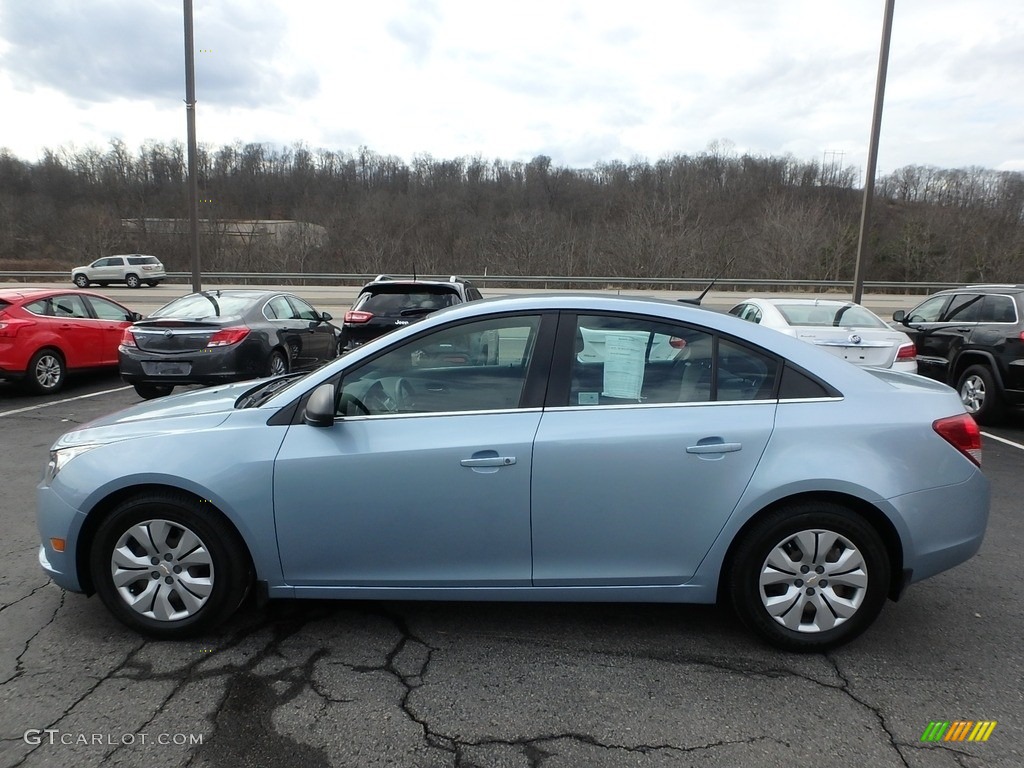 2012 Cruze LS - Ice Blue Metallic / Jet Black/Medium Titanium photo #13