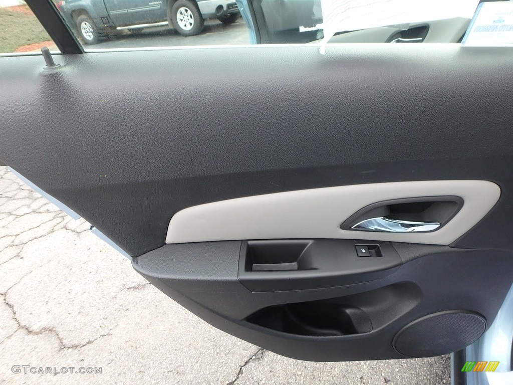 2012 Cruze LS - Ice Blue Metallic / Jet Black/Medium Titanium photo #18