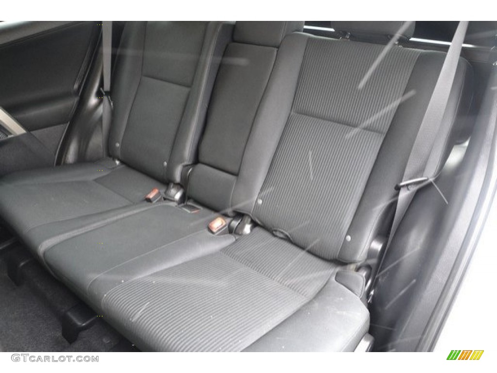 2015 RAV4 LE - Classic Silver Metallic / Black photo #22