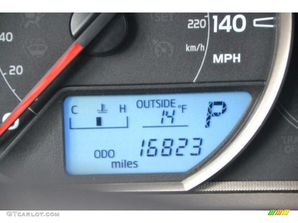 2015 RAV4 LE - Classic Silver Metallic / Black photo #29