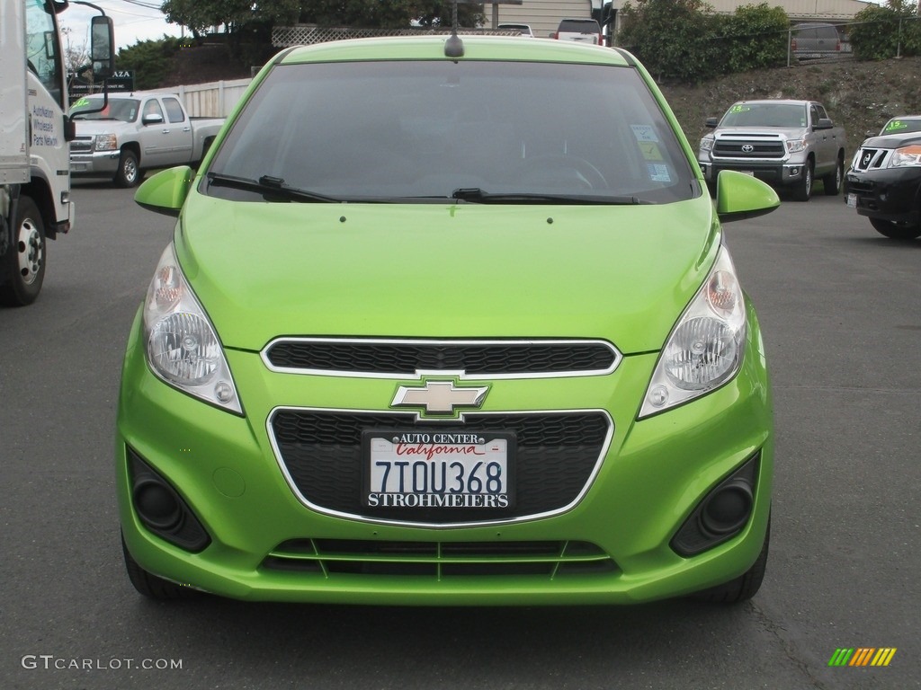 2014 Spark LT - Jalapeno / Silver/Green photo #2