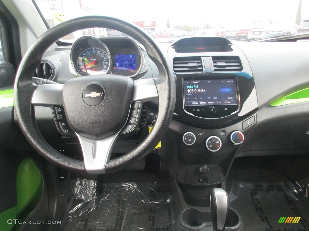 2014 Spark LT - Jalapeno / Silver/Green photo #10