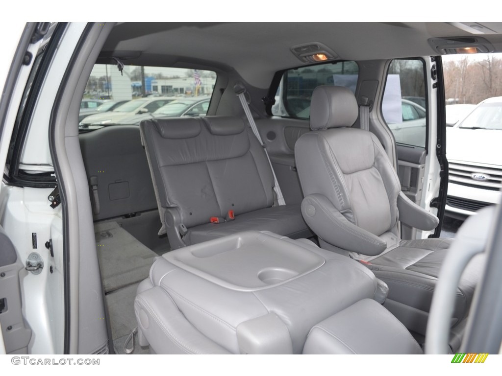 2006 Sienna XLE - Natural White / Stone Gray photo #12