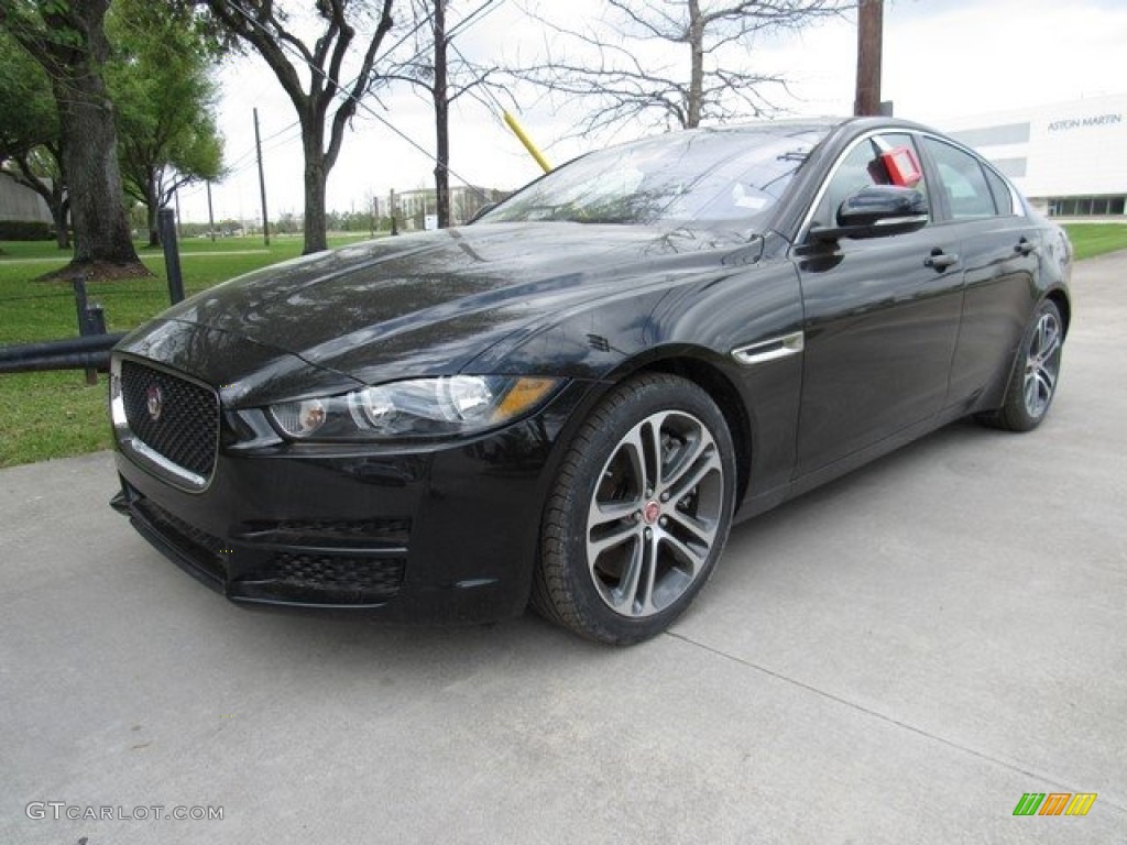 2017 XE 35t Premium - Ultimate Black / Jet photo #10