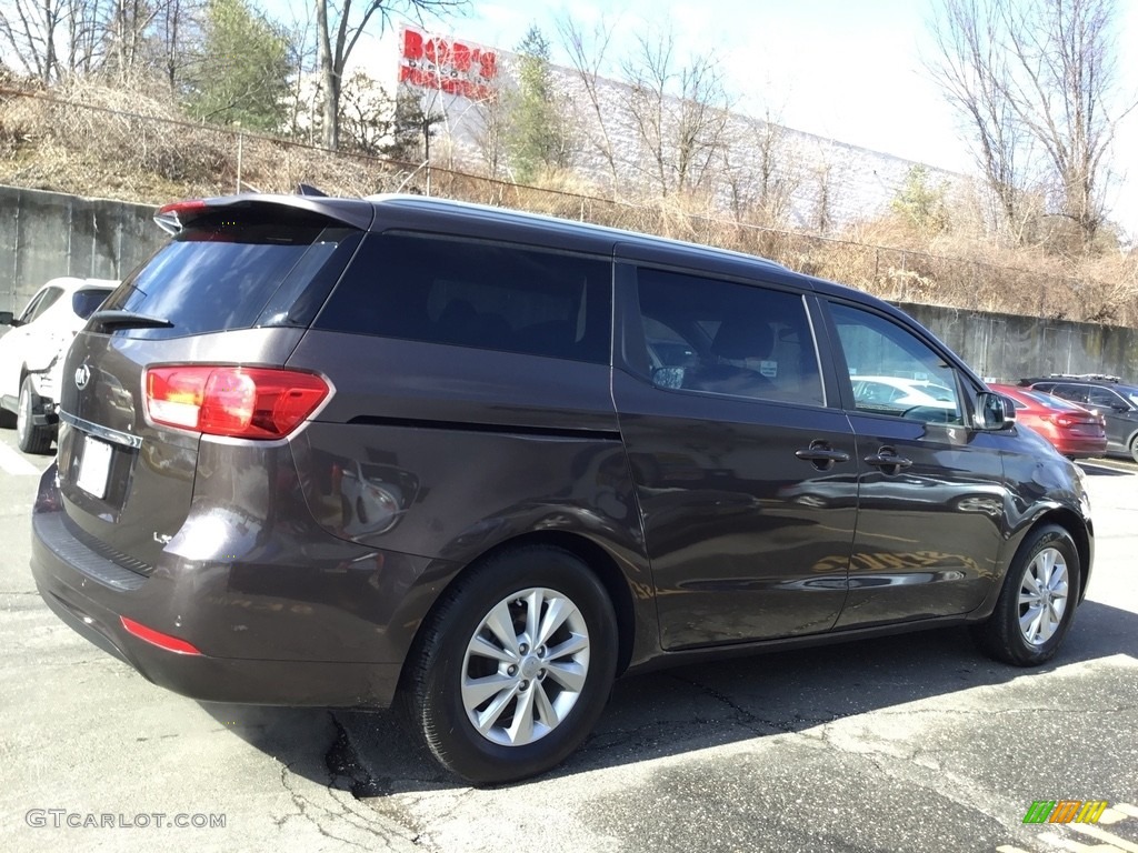 2017 Sedona LX - Titanium Bronze / Camel Beige photo #4