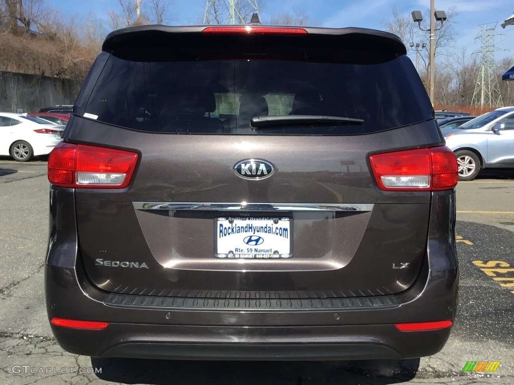 2017 Sedona LX - Titanium Bronze / Camel Beige photo #5