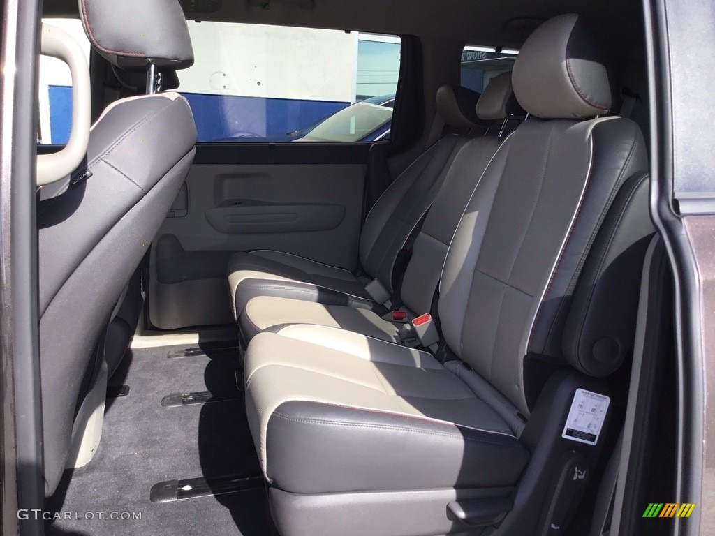 2017 Sedona LX - Titanium Bronze / Camel Beige photo #18