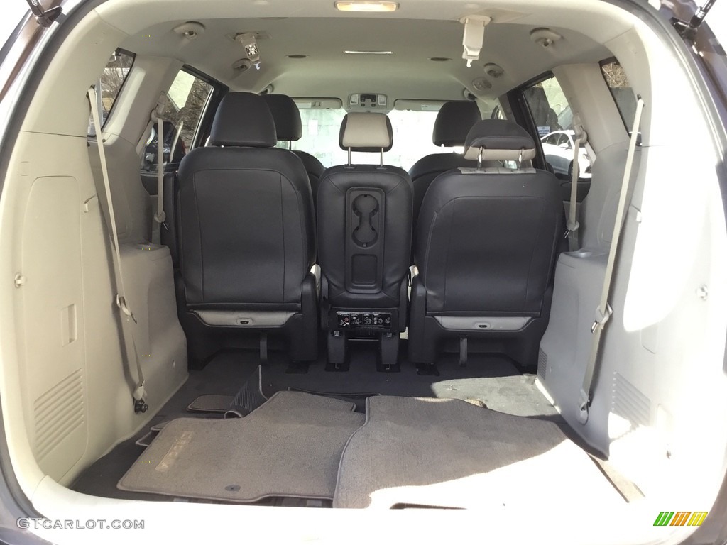 2017 Sedona LX - Titanium Bronze / Camel Beige photo #19