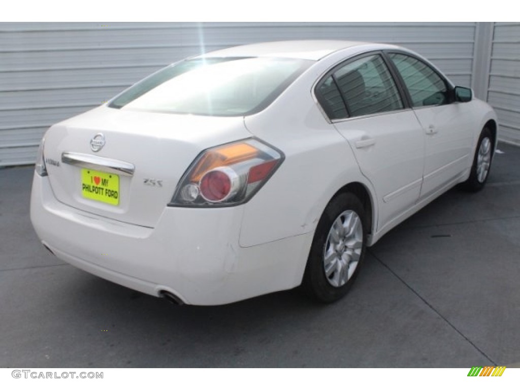 2012 Altima 2.5 S - Winter Frost White / Charcoal photo #10