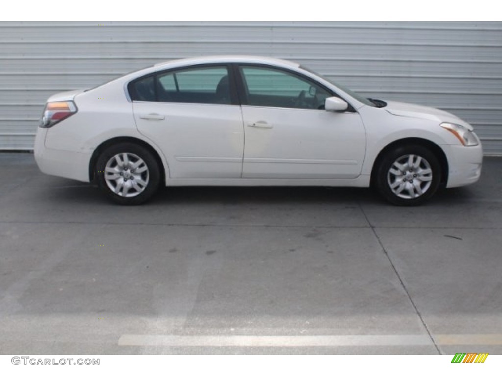 2012 Altima 2.5 S - Winter Frost White / Charcoal photo #11