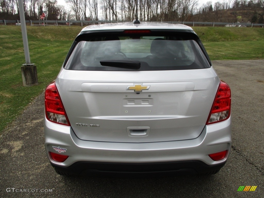 2018 Trax LS AWD - Silver Ice Metallic / Jet Black photo #3