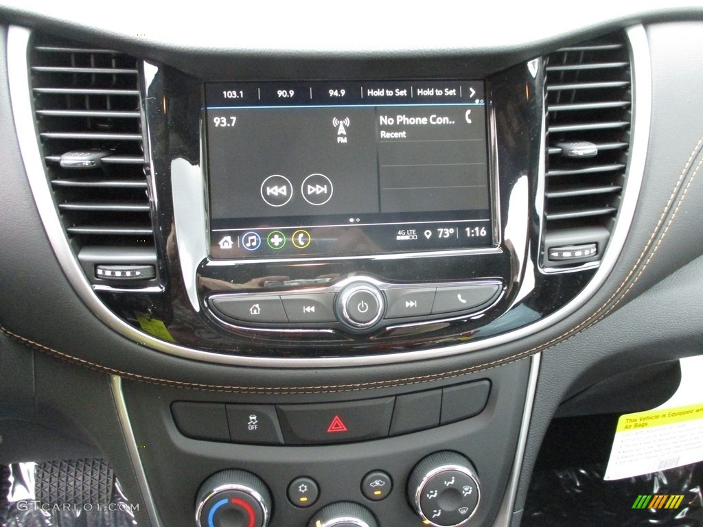 2018 Chevrolet Trax LS AWD Controls Photo #125570310