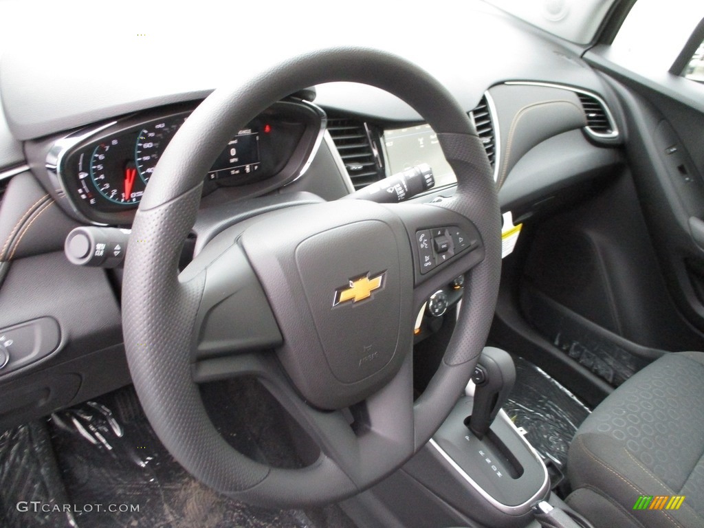 2018 Trax LS AWD - Silver Ice Metallic / Jet Black photo #13