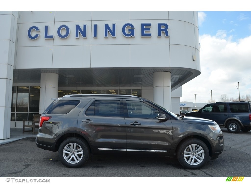 2018 Explorer XLT 4WD - Magnetic Metallic / Ebony Black photo #2