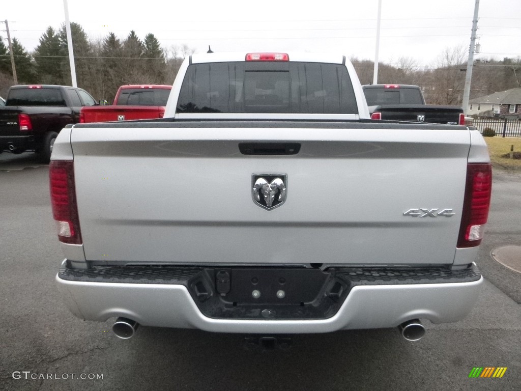 2018 1500 Sport Crew Cab 4x4 - Bright Silver Metallic / Black photo #4