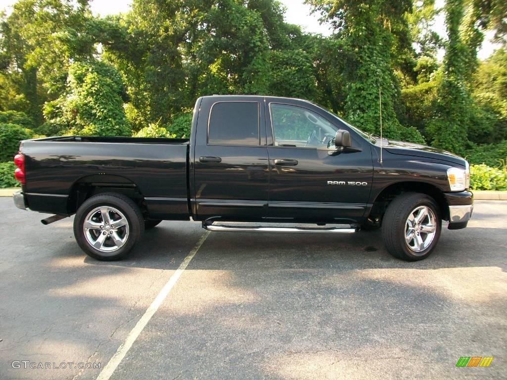 2007 Ram 1500 Big Horn Edition Quad Cab 4x4 - Brilliant Black Crystal Pearl / Medium Slate Gray photo #2