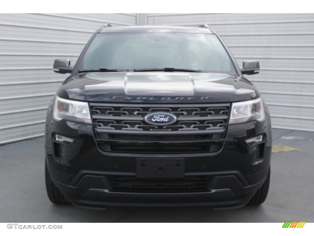 2018 Explorer XLT - Shadow Black / Ebony Black photo #2