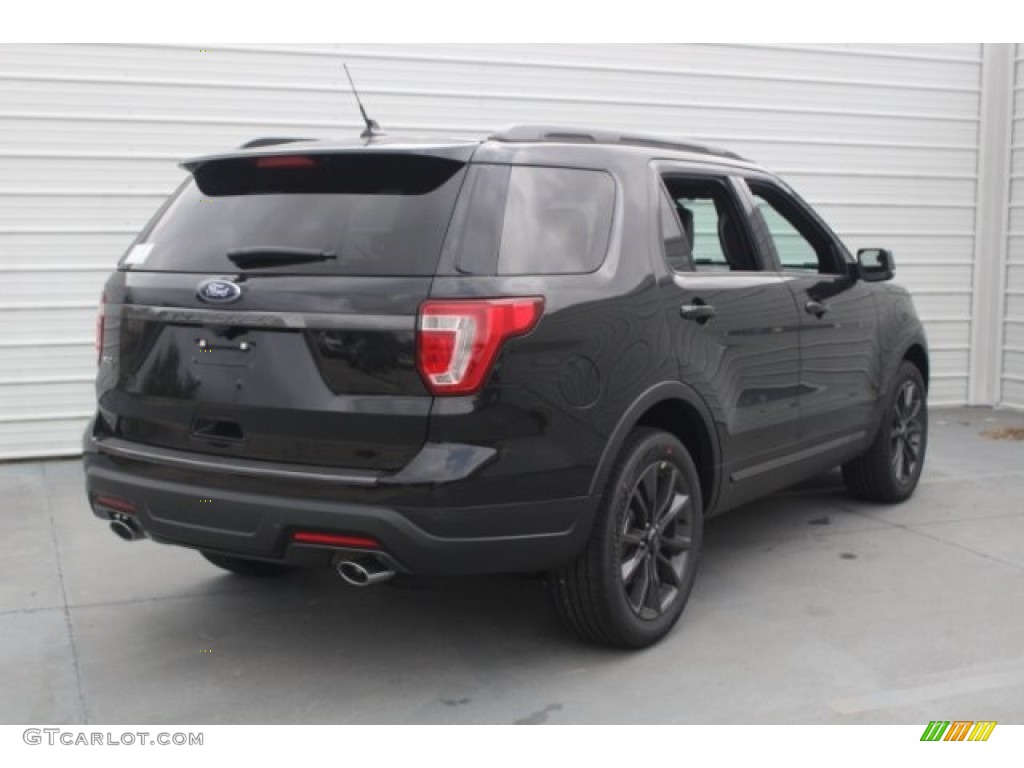 2018 Explorer XLT - Shadow Black / Ebony Black photo #8