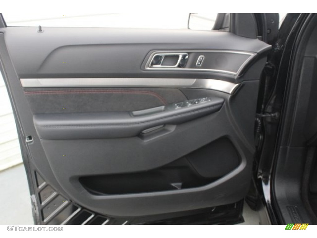 2018 Explorer XLT - Shadow Black / Ebony Black photo #11