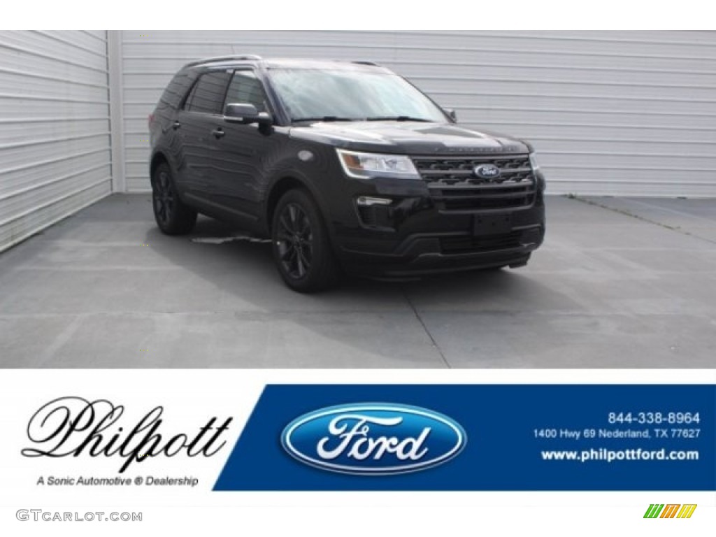 Shadow Black Ford Explorer