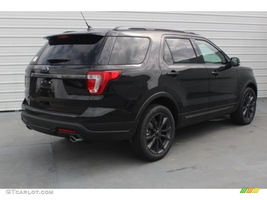 2018 Explorer XLT - Shadow Black / Ebony Black photo #8