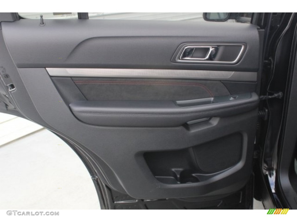 2018 Explorer XLT - Shadow Black / Ebony Black photo #23