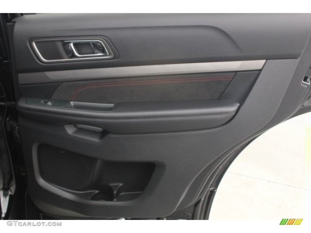 2018 Explorer XLT - Shadow Black / Ebony Black photo #29