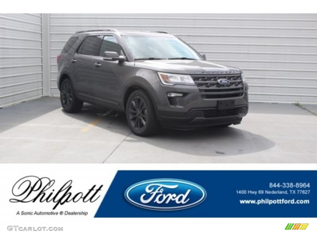 2018 Explorer XLT - Magnetic Metallic / Ebony Black photo #1