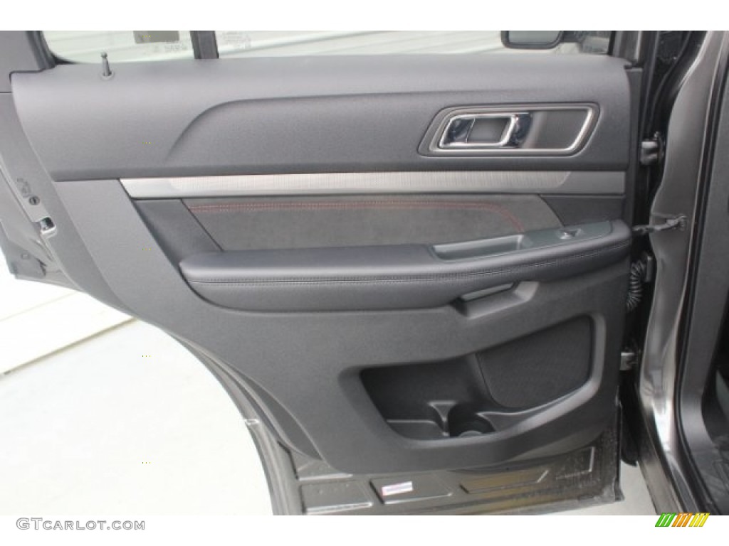 2018 Explorer XLT - Magnetic Metallic / Ebony Black photo #23