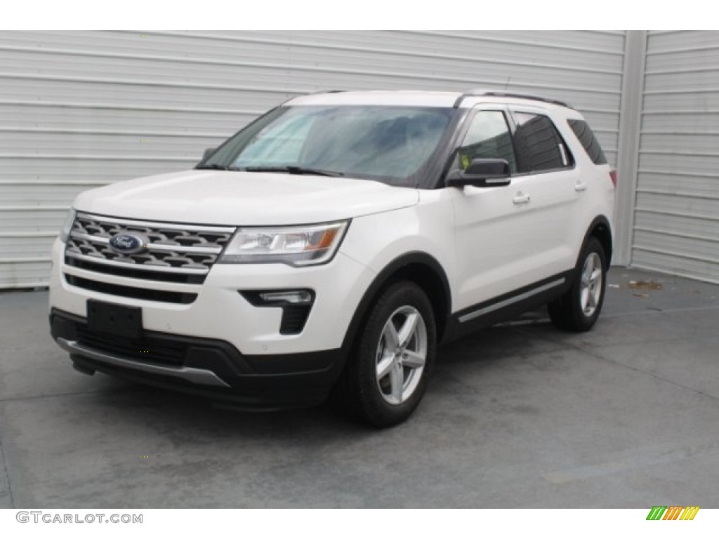 2018 Explorer XLT - White Platinum / Ebony Black photo #3