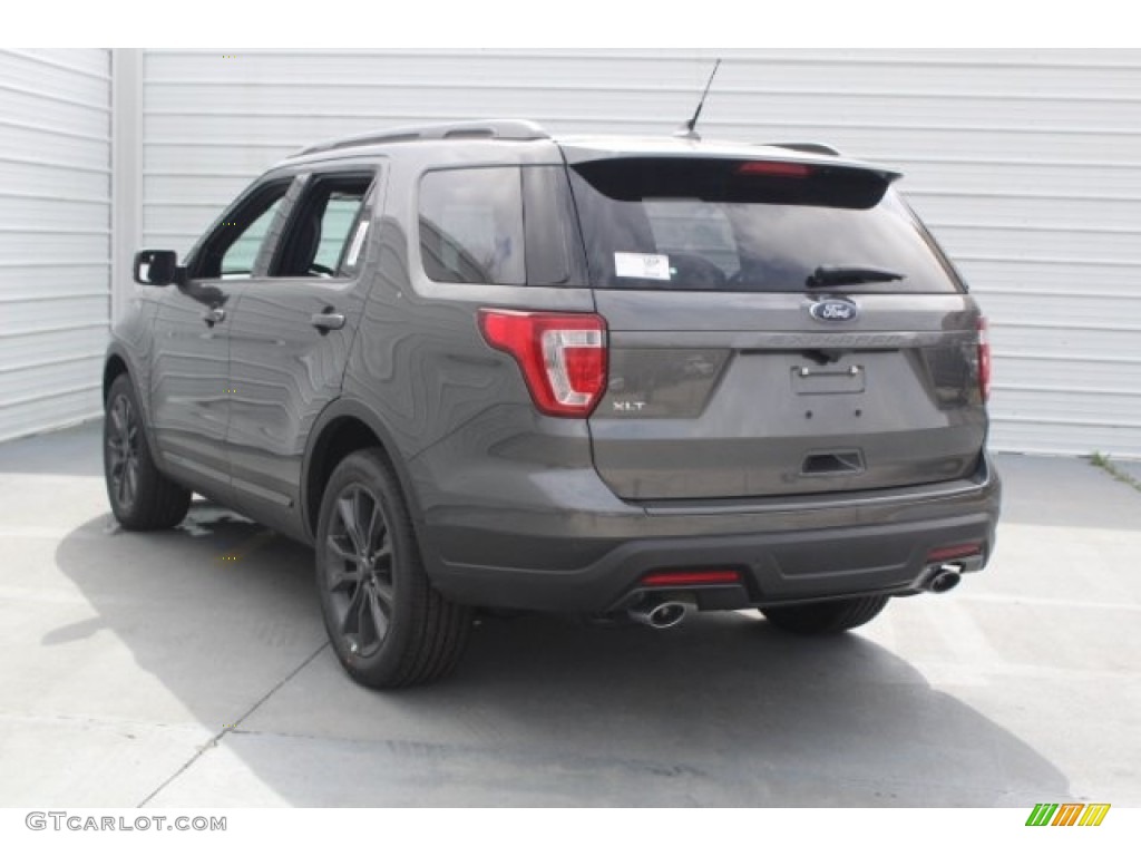 2018 Explorer XLT - Magnetic Metallic / Ebony Black photo #6