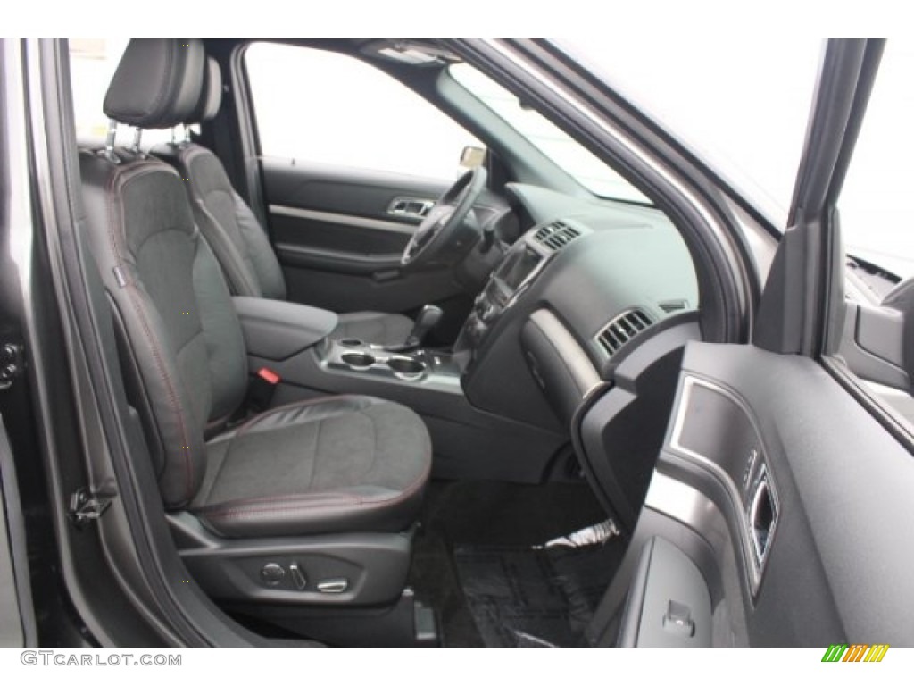 2018 Explorer XLT - Magnetic Metallic / Ebony Black photo #34
