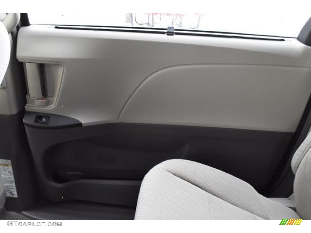 2018 Sienna LE - Toasted Walnut Pearl / Bisque photo #24