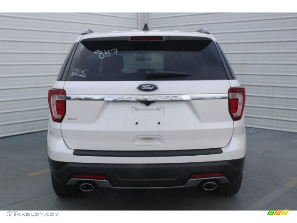 2018 Explorer XLT - White Platinum / Ebony Black photo #7
