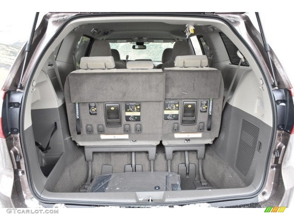 2018 Sienna LE - Toasted Walnut Pearl / Bisque photo #31