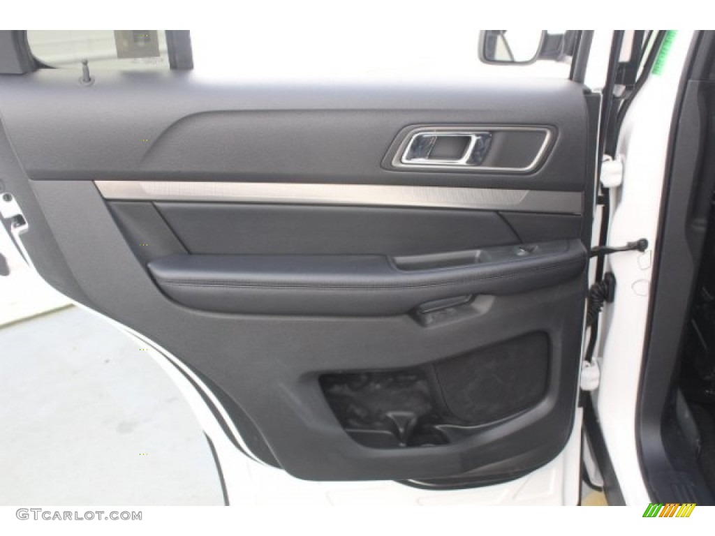 2018 Explorer XLT - White Platinum / Ebony Black photo #21