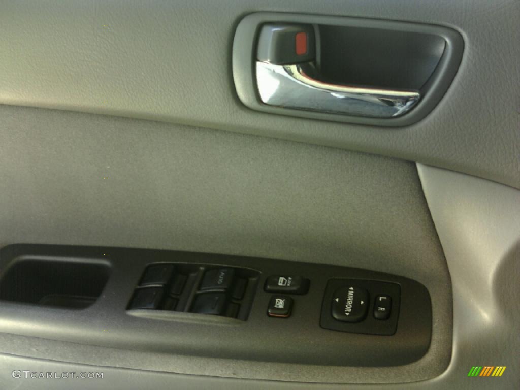 2005 Camry LE - Phantom Gray Pearl / Gray photo #12