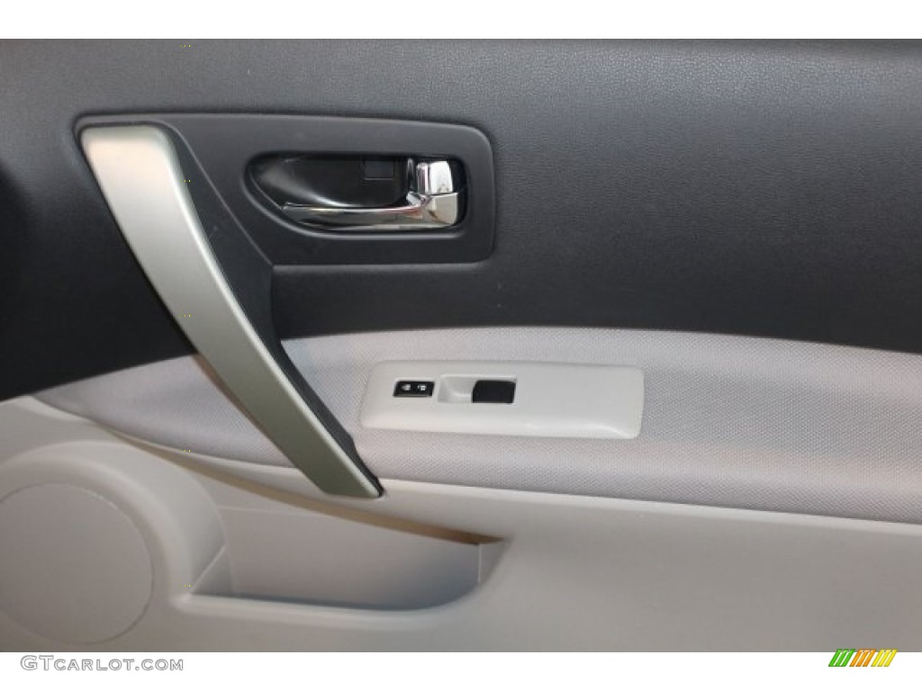 2011 Rogue S - Platinum Graphite / Gray photo #32