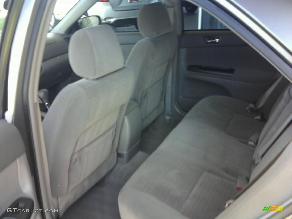 2005 Camry LE - Phantom Gray Pearl / Gray photo #16