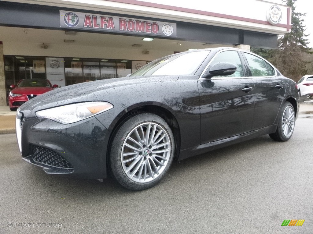 2018 Giulia Ti AWD - Alfa Black / Black/Tan photo #2