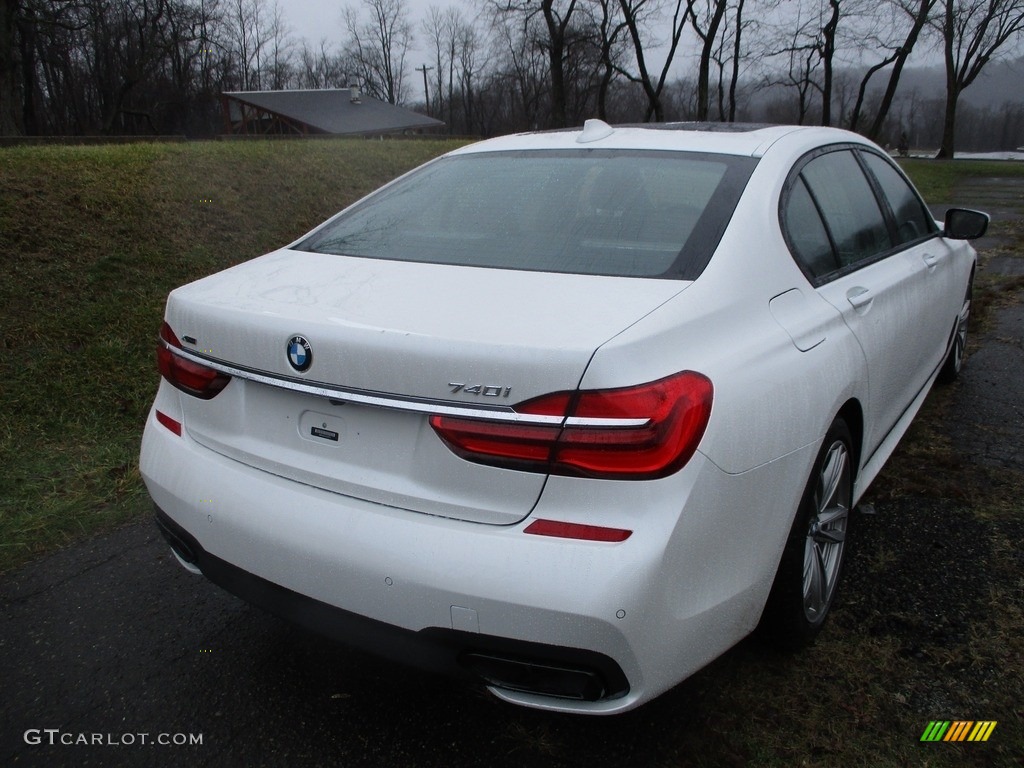 2018 7 Series 740i xDrive Sedan - Mineral White Metallic / Mocha photo #10