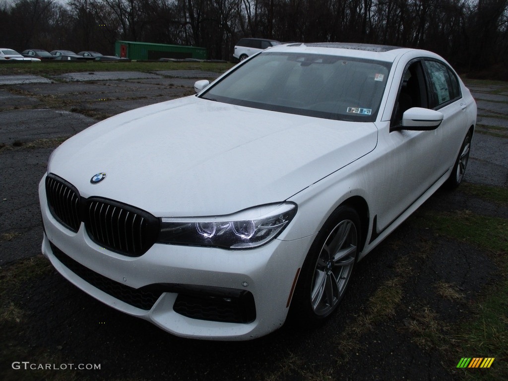 2018 7 Series 740i xDrive Sedan - Mineral White Metallic / Mocha photo #11