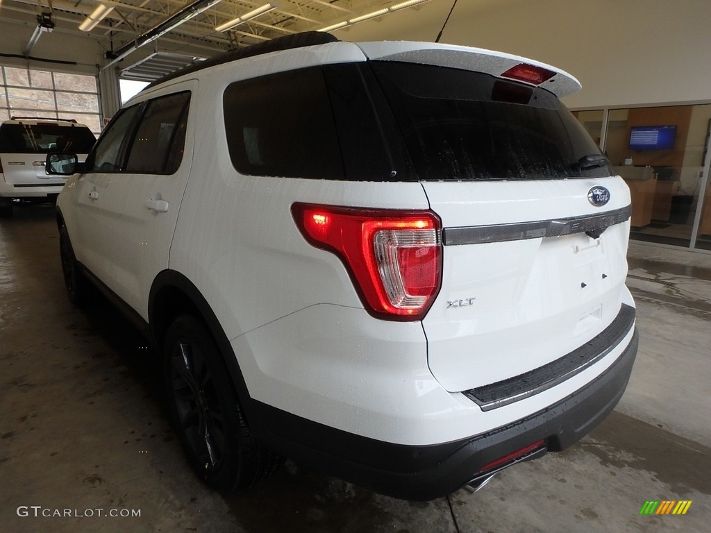 2018 Explorer XLT 4WD - Oxford White / Ebony Black photo #3