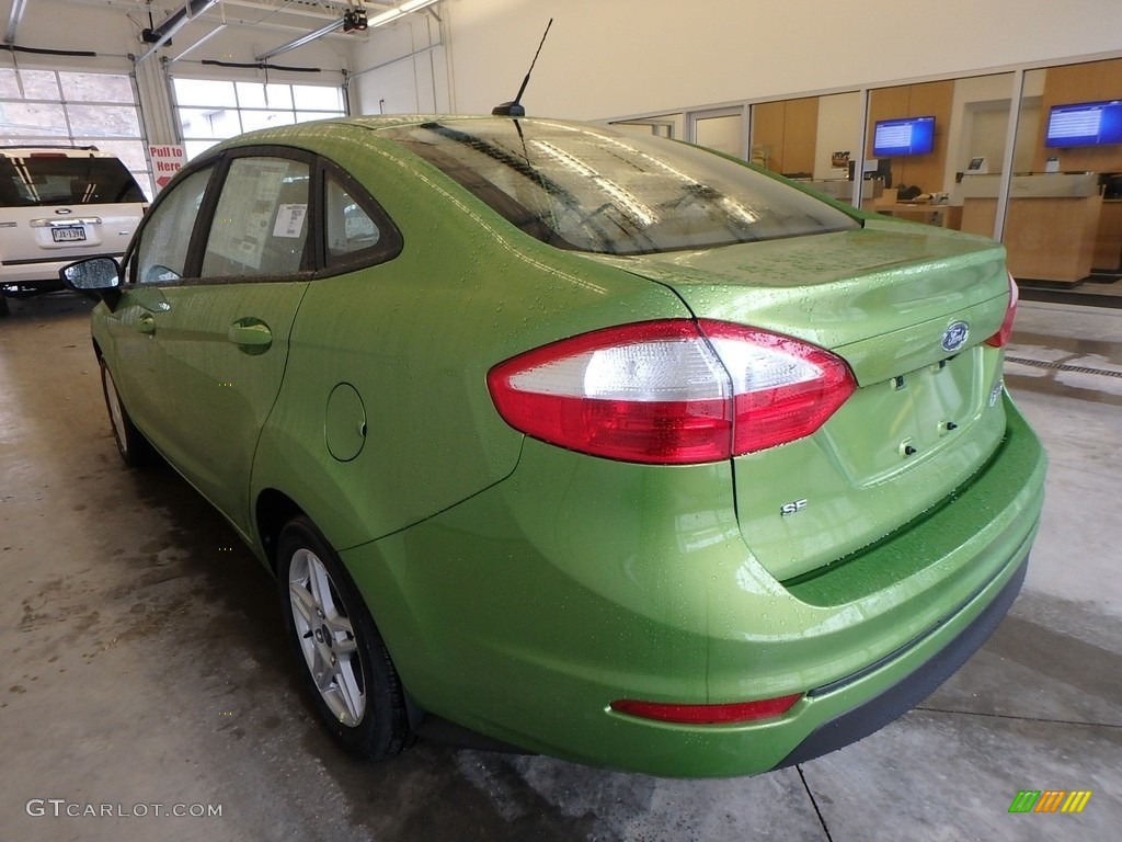 2018 Fiesta SE Sedan - Outrageous Green / Charcoal Black photo #3