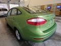 Outrageous Green - Fiesta SE Sedan Photo No. 3
