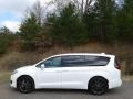  2018 Pacifica Touring Plus Bright White