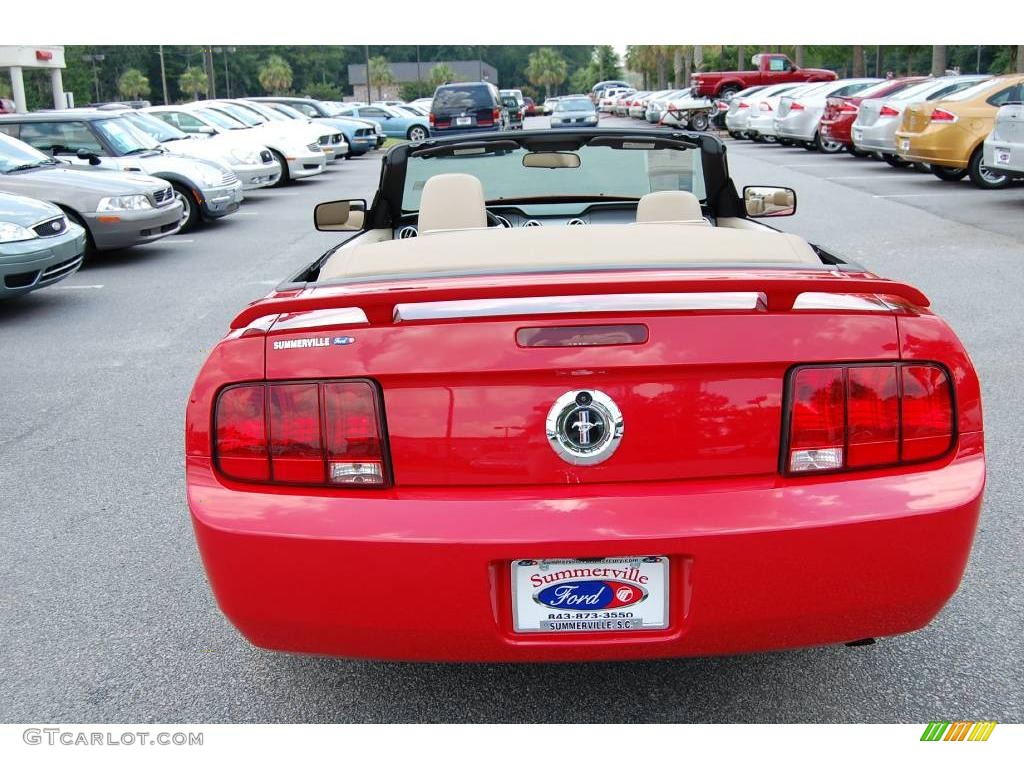 2006 Mustang V6 Premium Convertible - Torch Red / Light Parchment photo #15