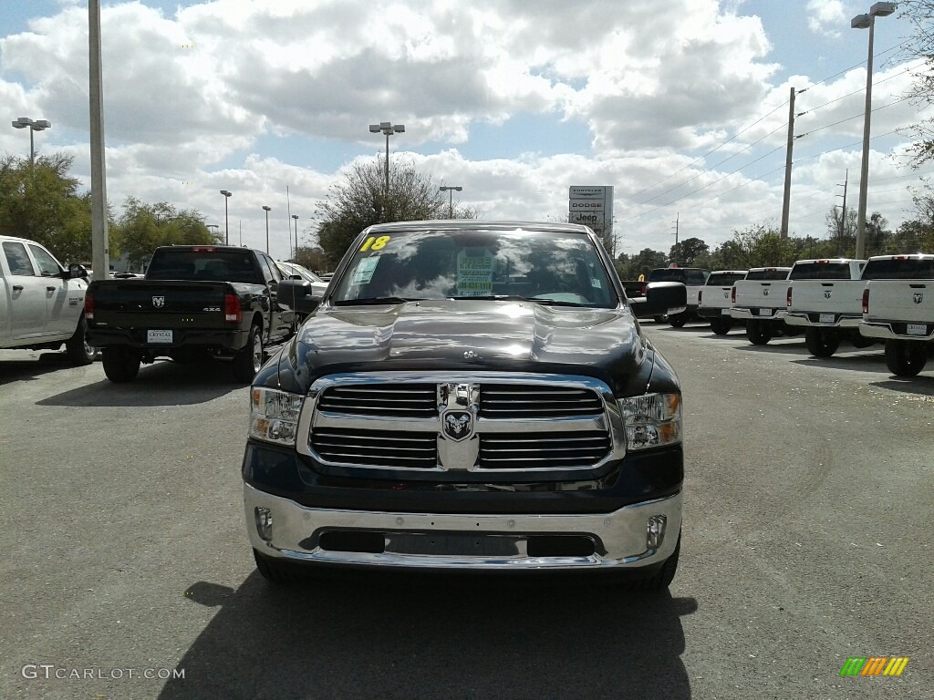 2018 1500 Big Horn Crew Cab - Brilliant Black Crystal Pearl / Black/Diesel Gray photo #8